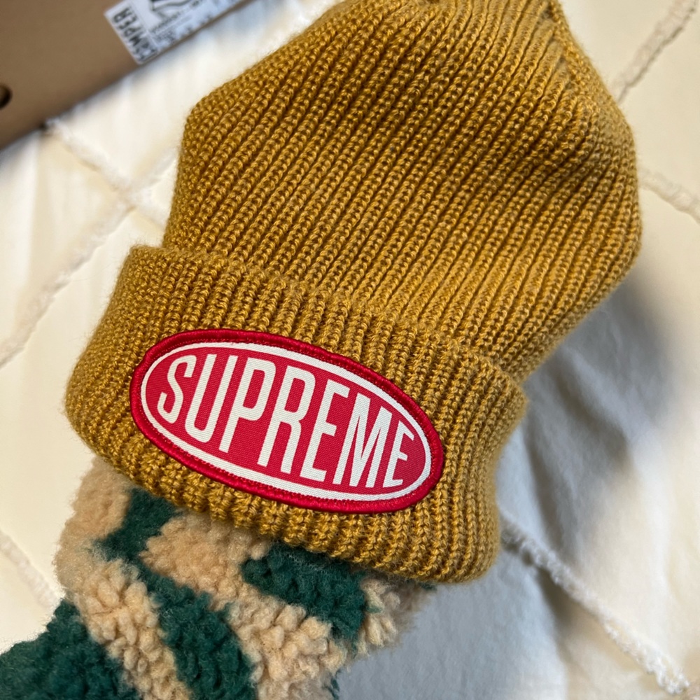 Supreme Oval Patch Beanie 2018 Gold